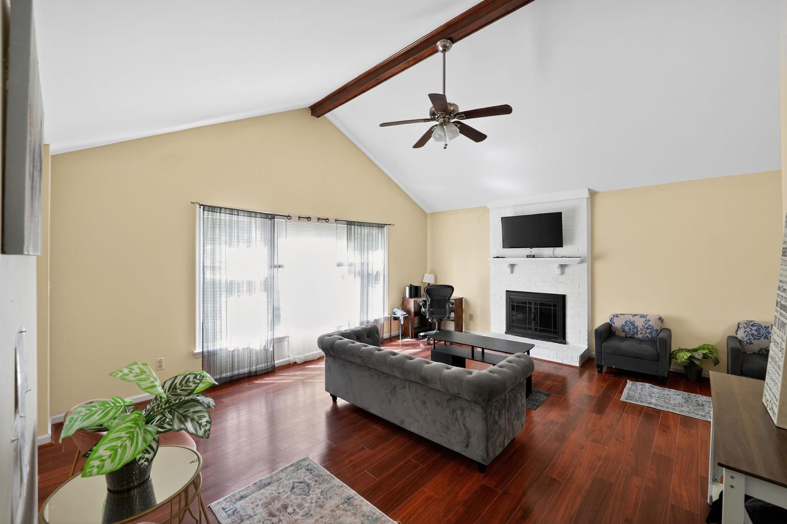 WhatsApp Image 2025-10-01 at 6.55.23 PM (8)